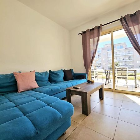 Elysia Park Apartments Пафос Екстериор снимка